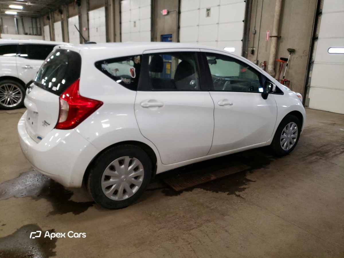 Nissan Versa 2016