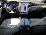 Tesla Model S 2016