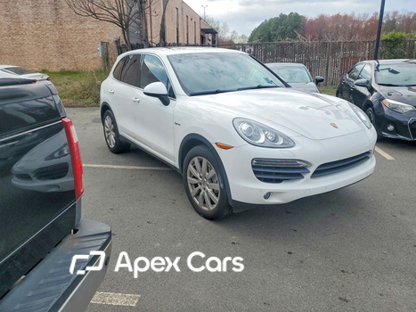Porsche Cayenne 2012 - Image 1 of 10