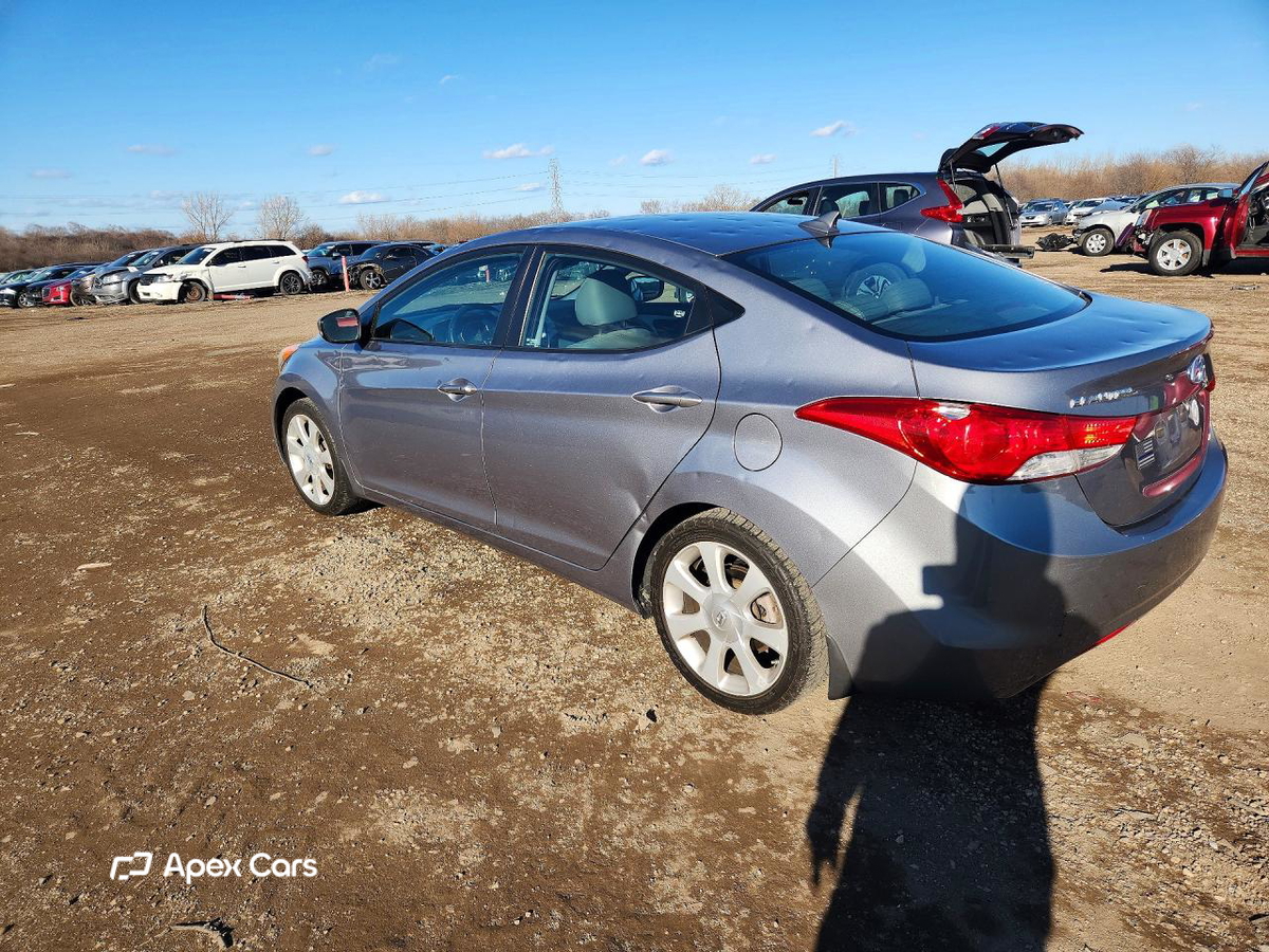 Hyundai Elantra 2012