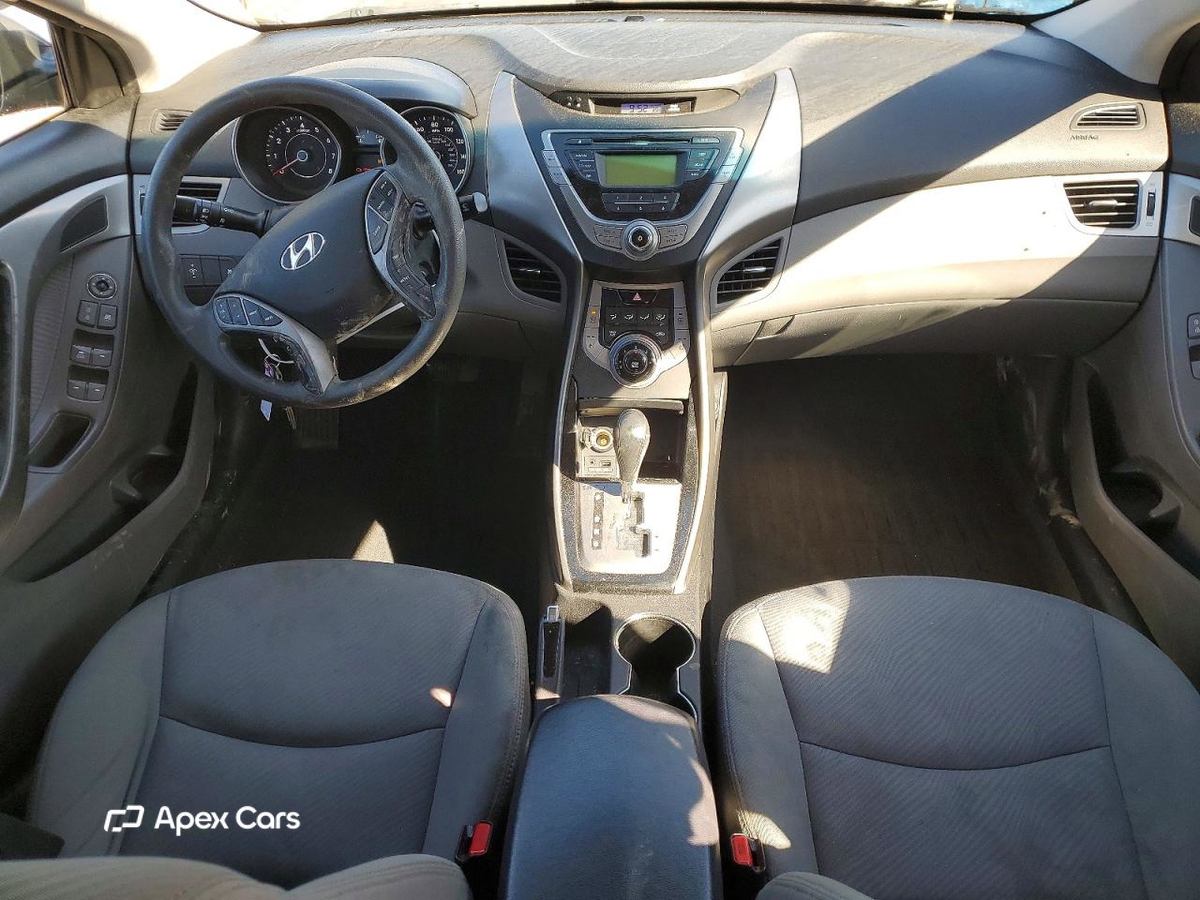 Hyundai Elantra 2013