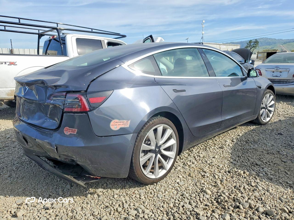 Tesla Model 3 2020