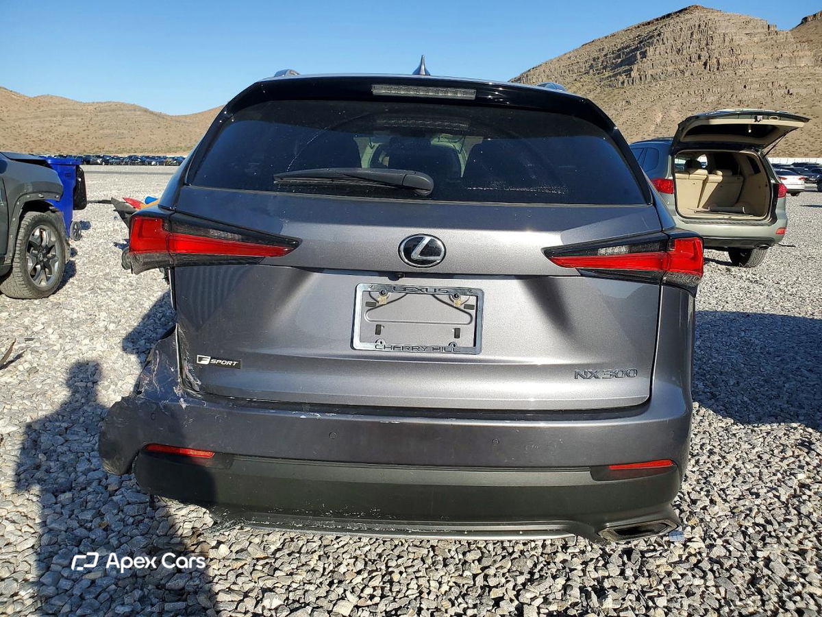 Lexus NX 2021