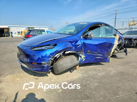 Tesla Model Y 2022 - Image 1 of 13