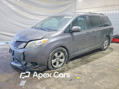 Toyota Sienna 2017 - Image 1 of 14