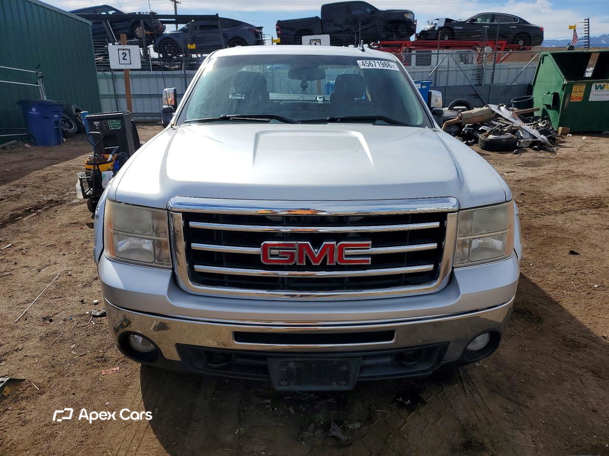 GMC Sierra 2013