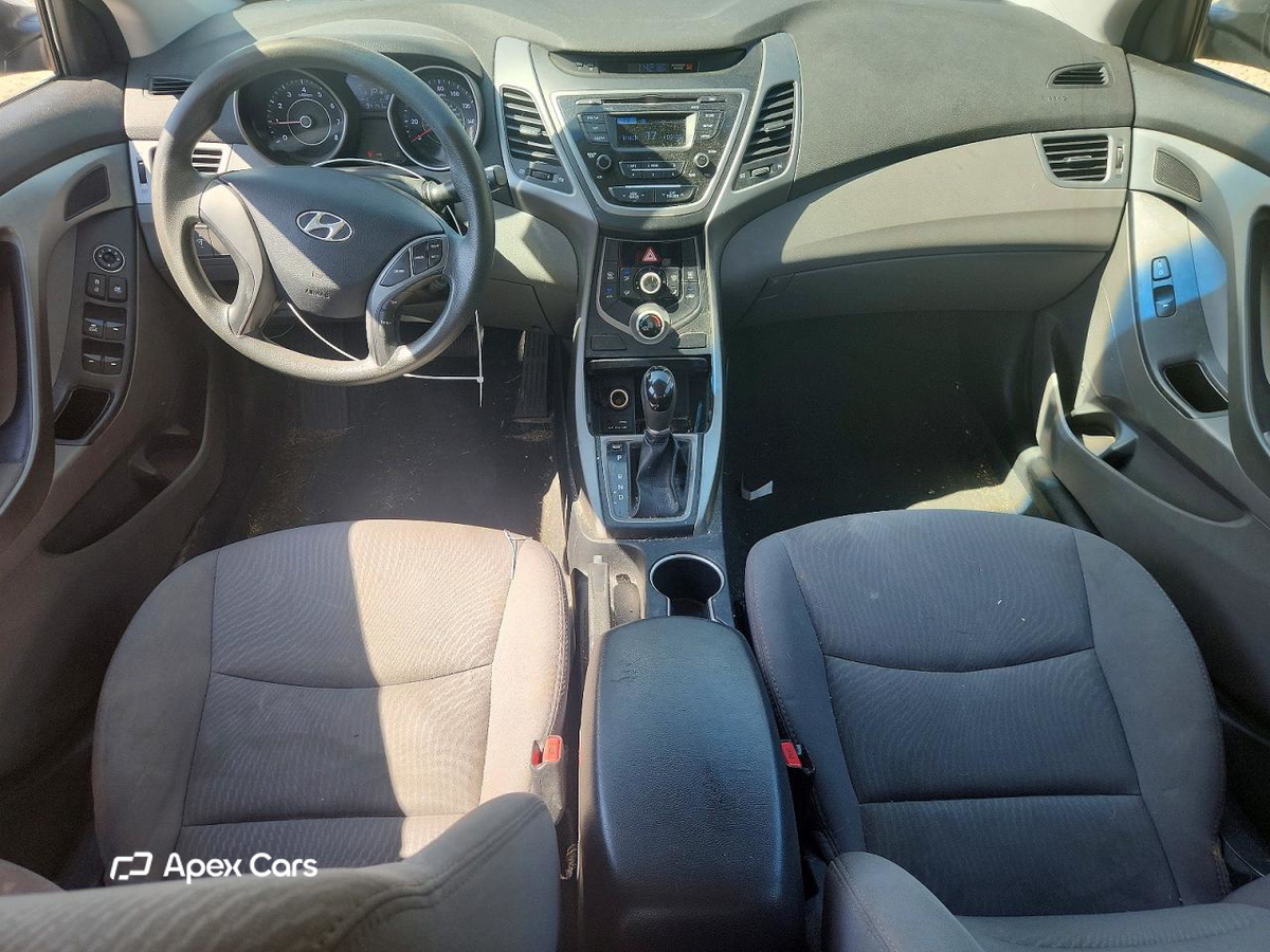 Hyundai Elantra 2016