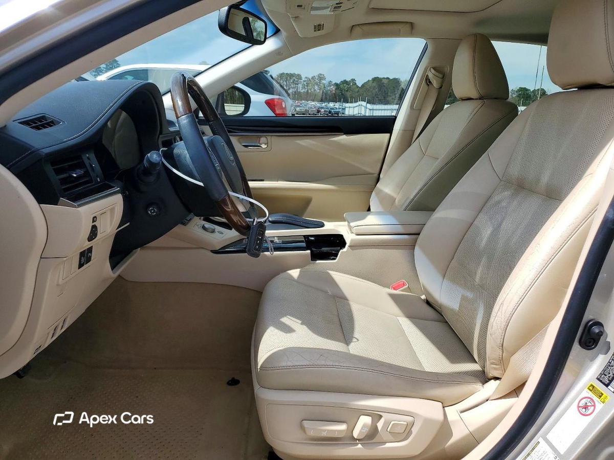 Lexus ES 2013