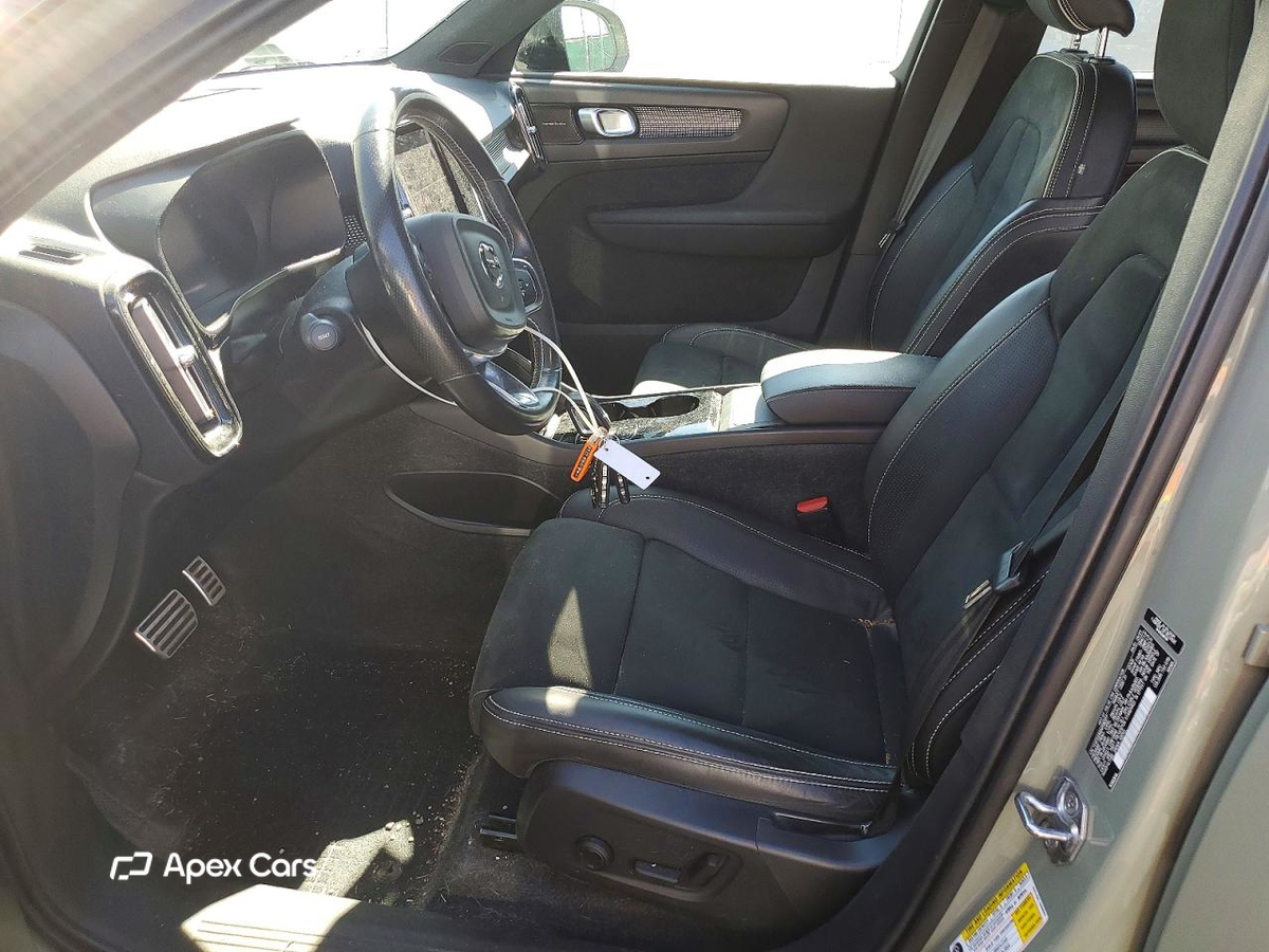 Volvo XC40 2021