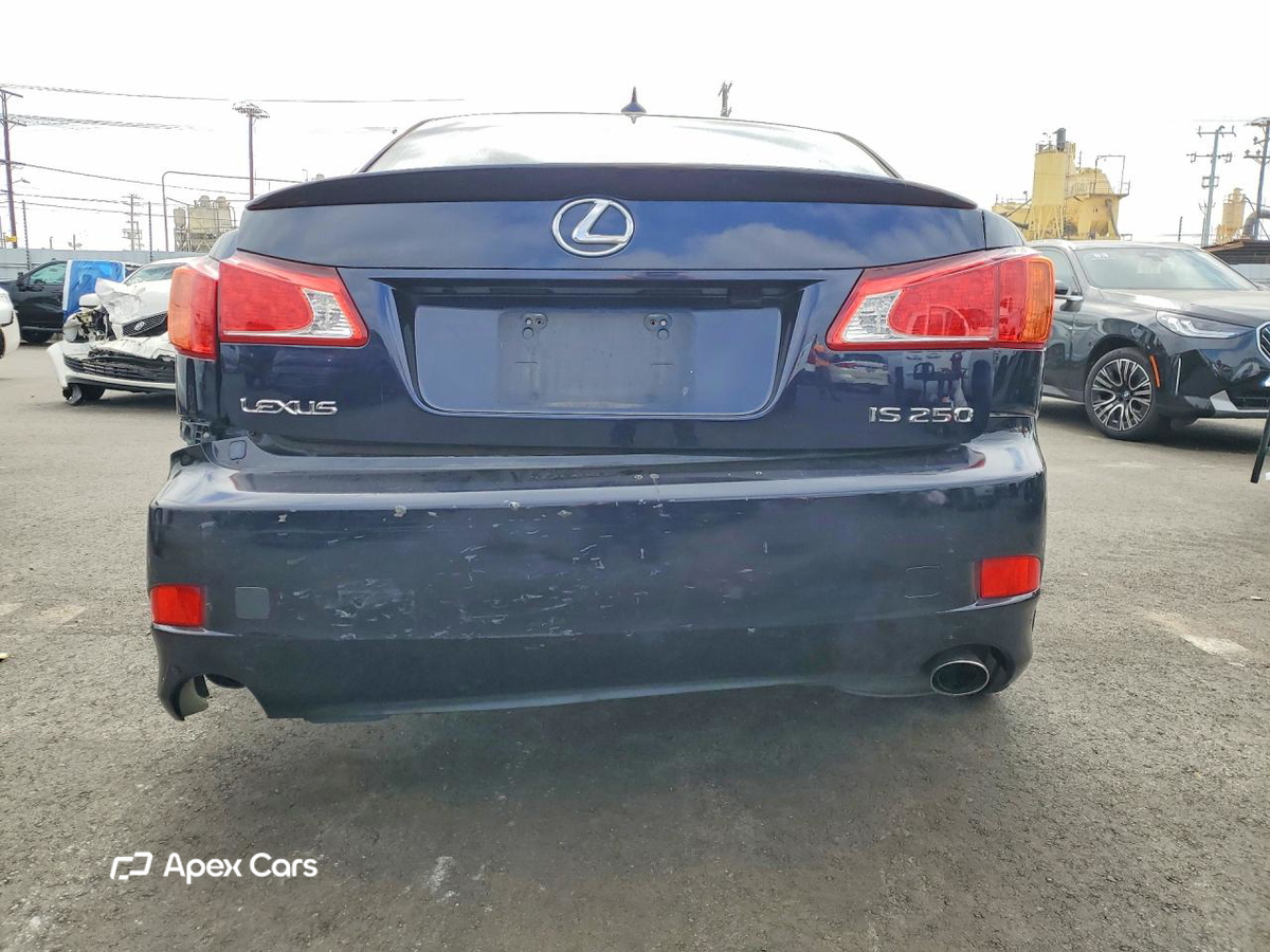 Lexus IS 2010