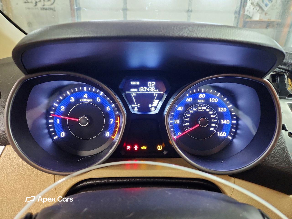 Hyundai Elantra 2013