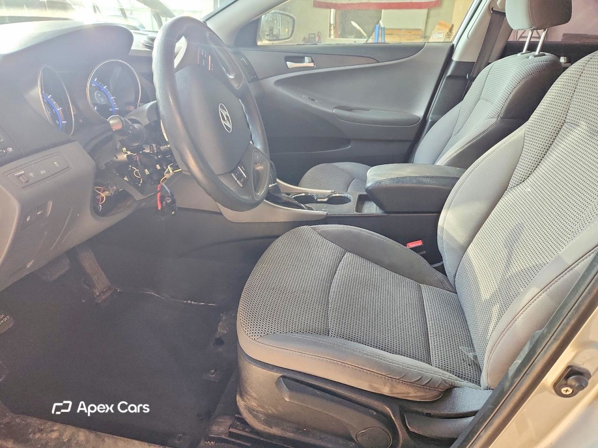Hyundai Sonata 2012