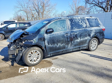 Toyota Sienna 2016 - Image 1 of 14