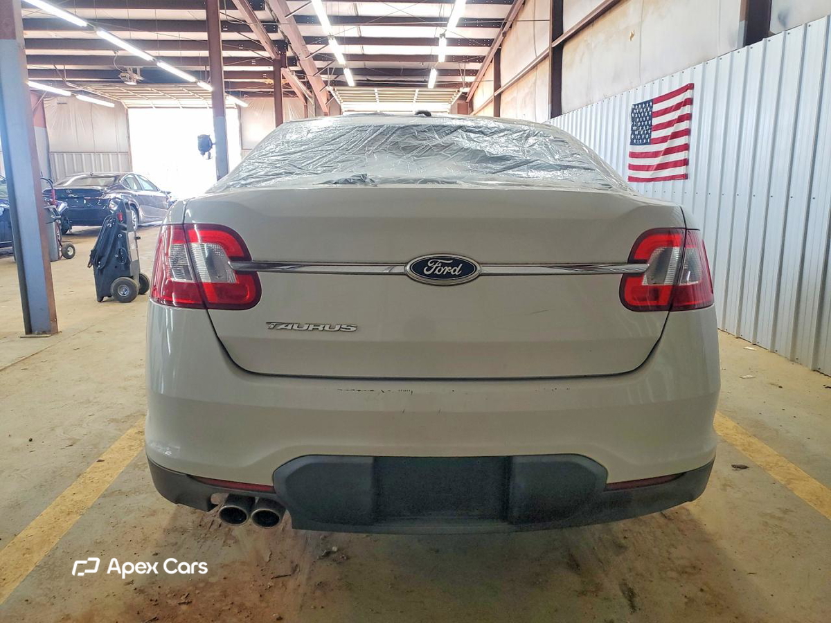 Ford Taurus 2011