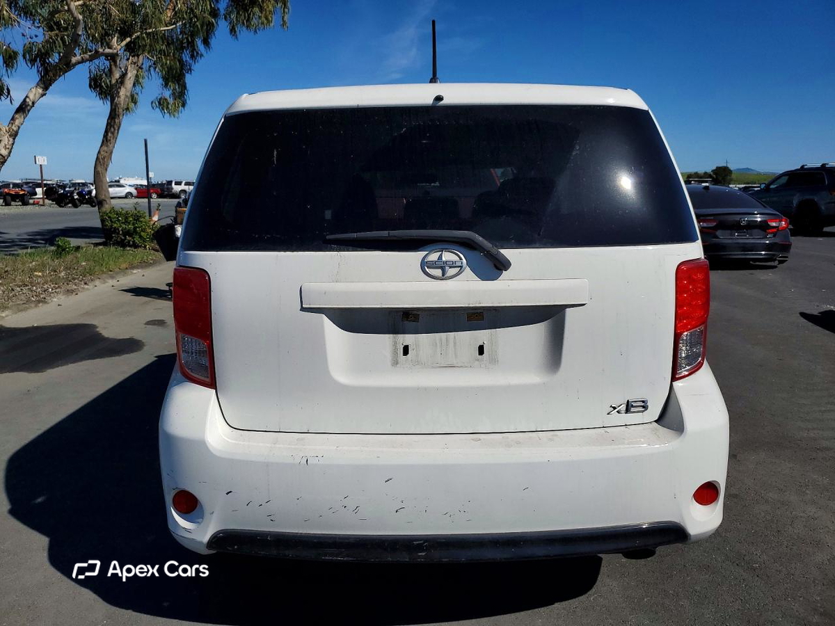 Scion xB 2014