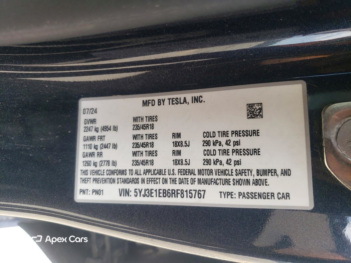 Tesla Model 3 2024