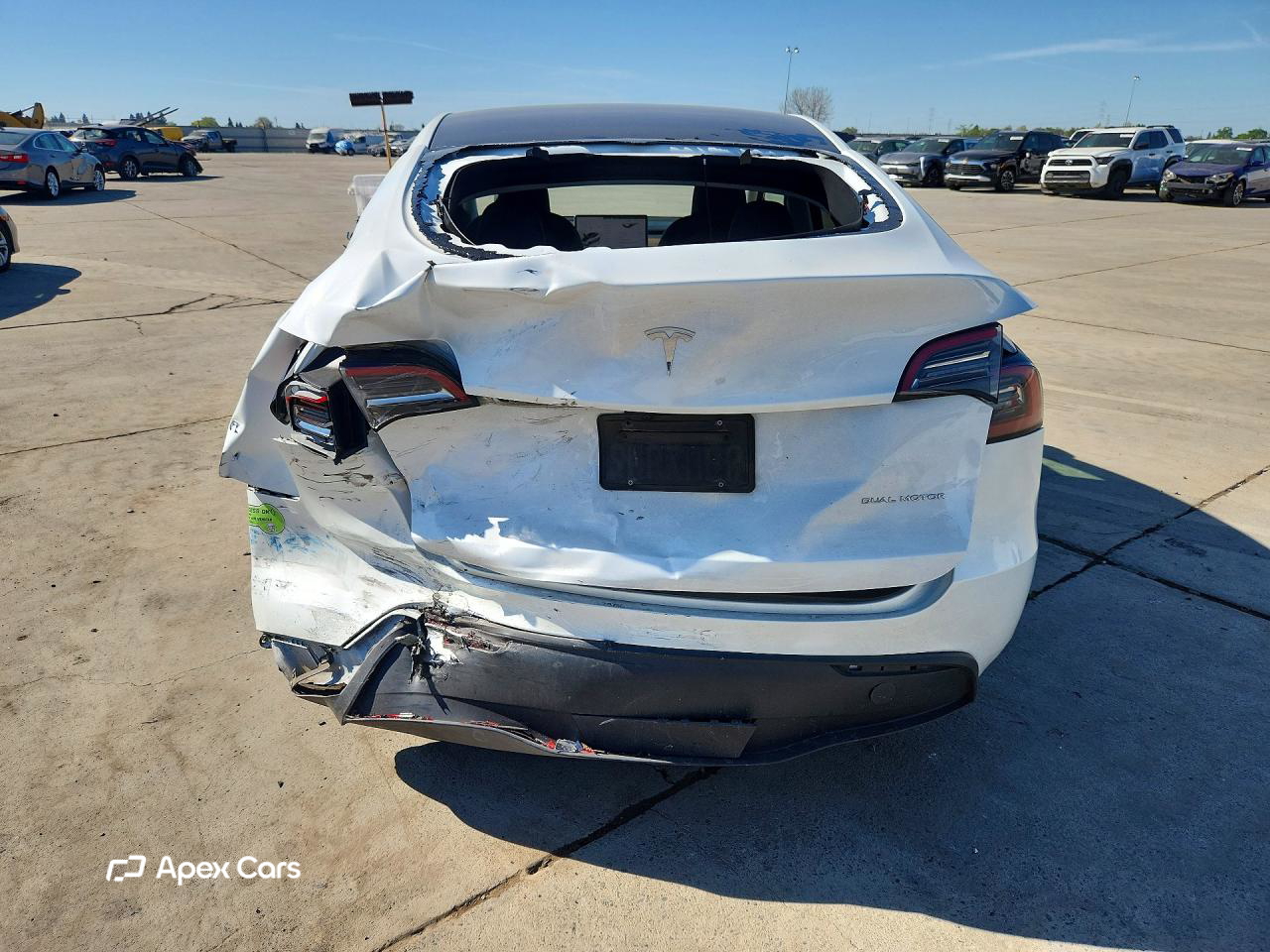 Tesla Model Y 2023