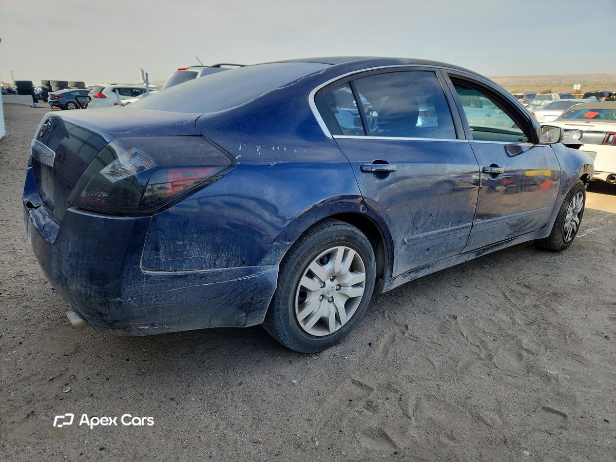 Nissan Altima 2012