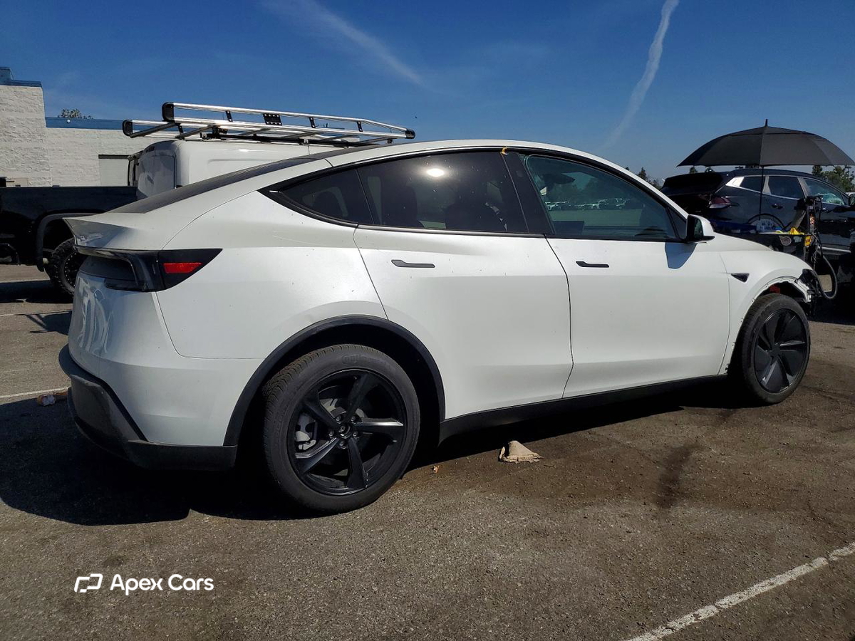 Tesla Model Y 2026