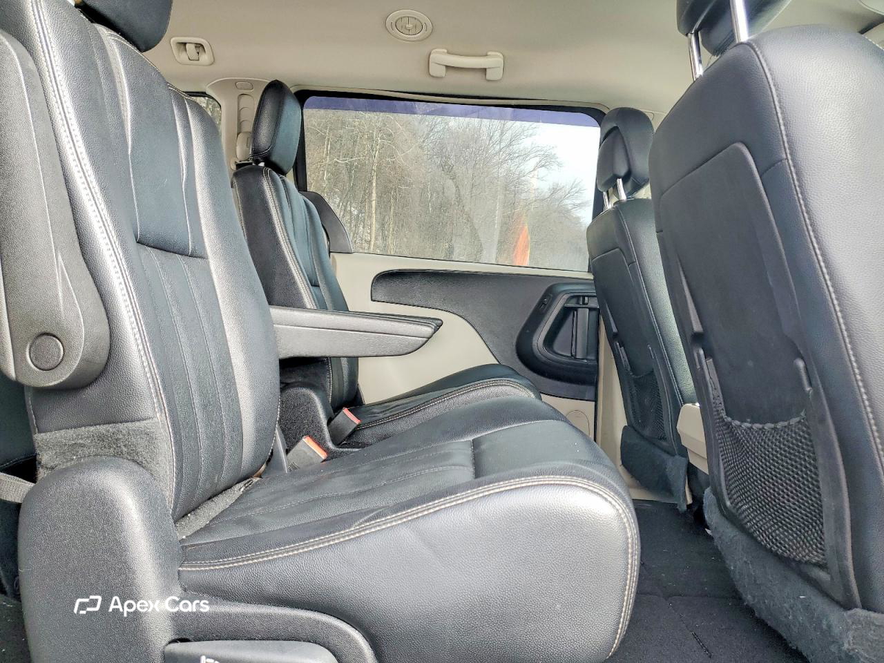 Chrysler Voyager 2016