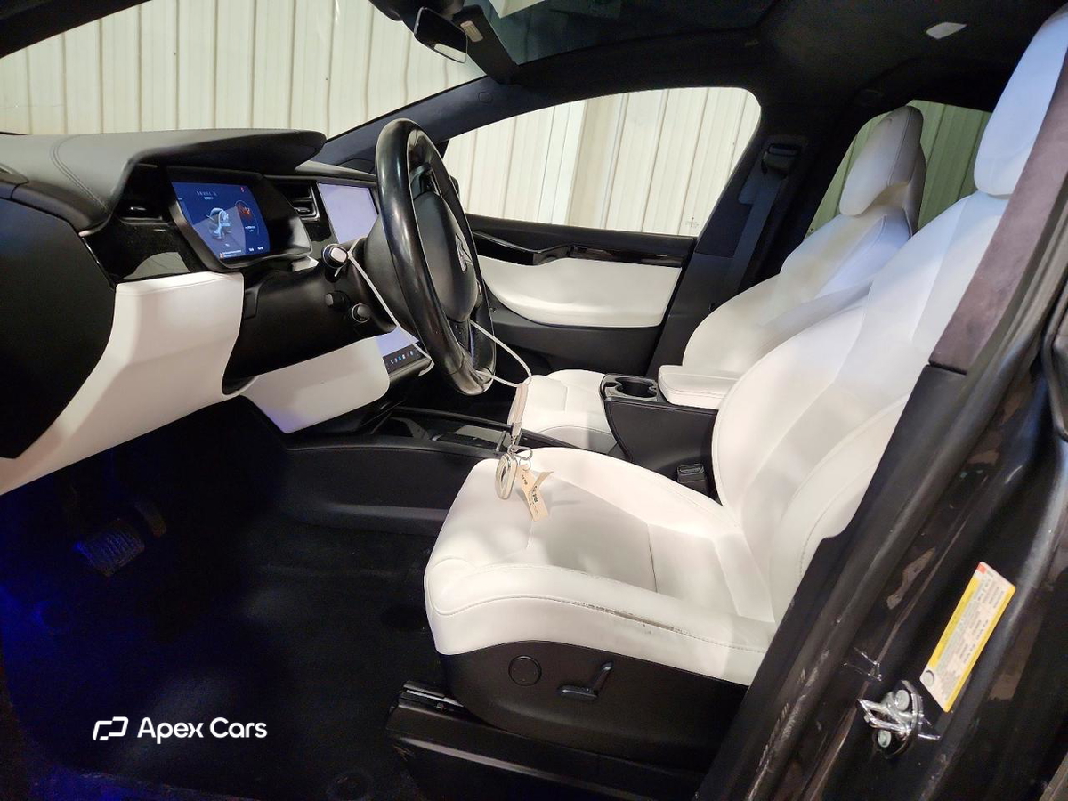 Tesla Model X 2018