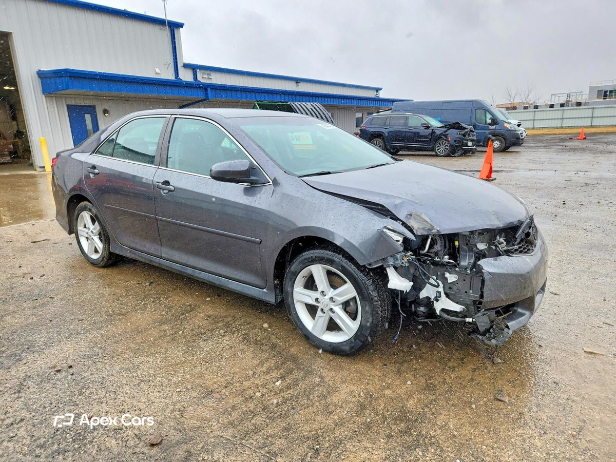 Toyota Camry 2012