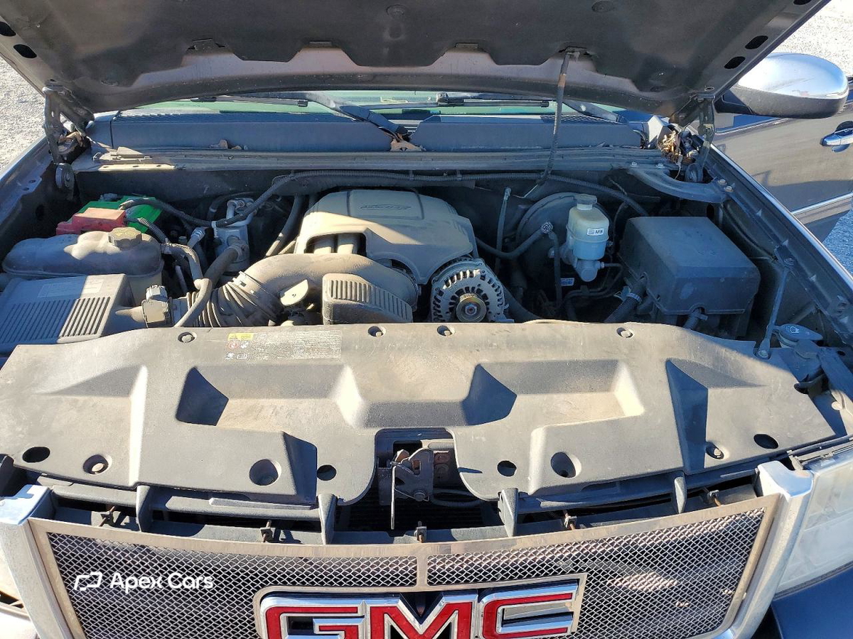 GMC Sierra 2011