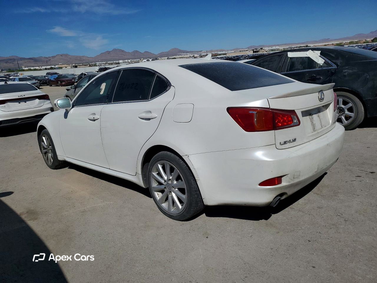 Lexus IS 2010