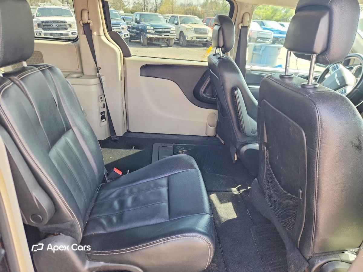 Chrysler Voyager 2016