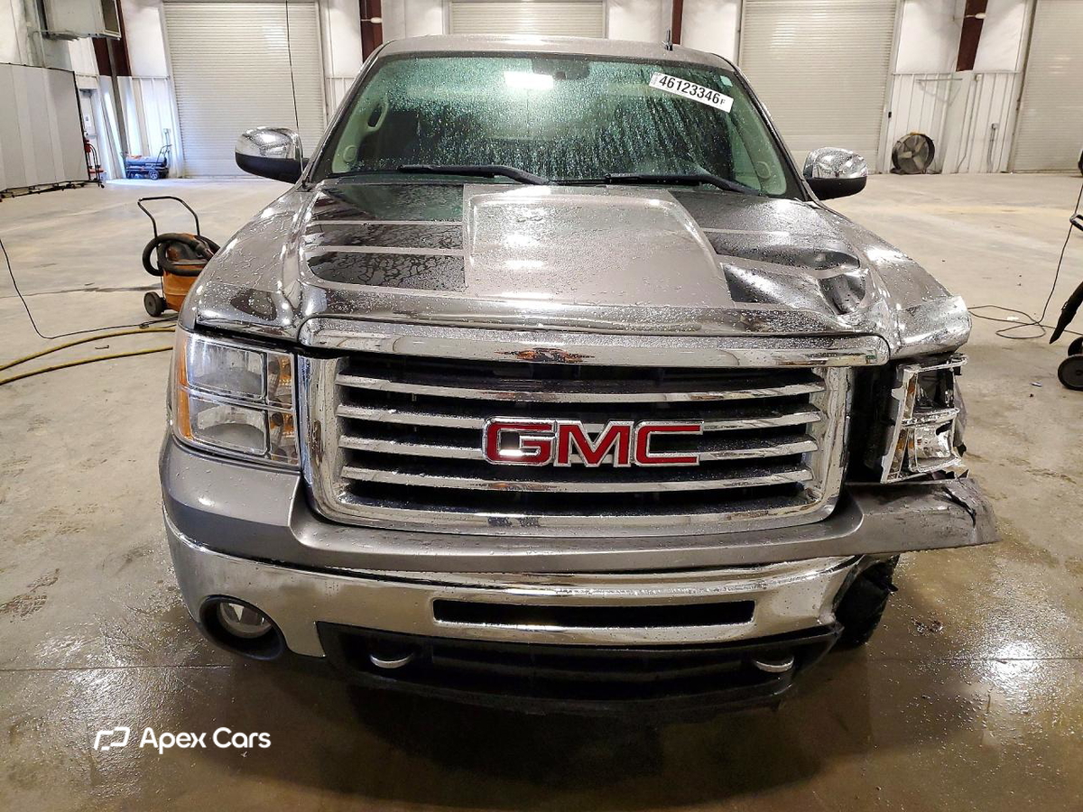 GMC Sierra 2013