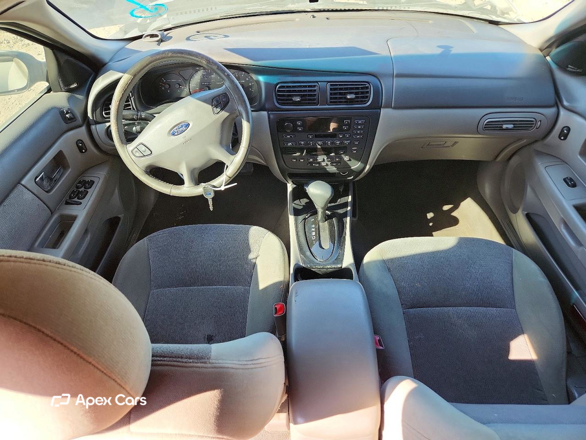 Ford Taurus 2000