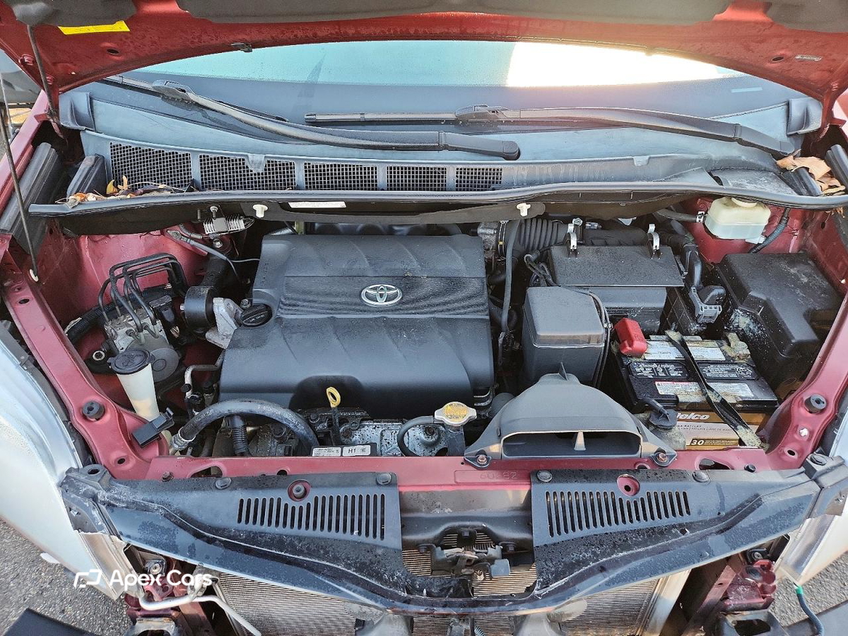 Toyota Sienna 2014