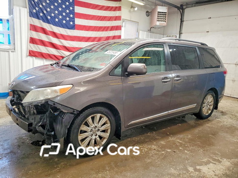 Toyota Sienna 2012 - Image 1 of 14
