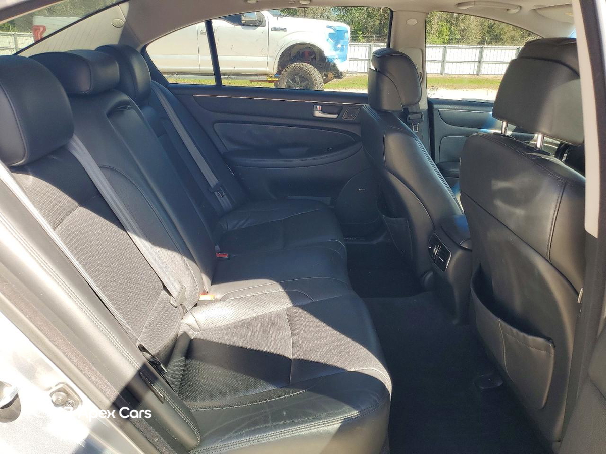 Hyundai Genesis 2014