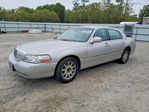 Lincoln Town Car 2011