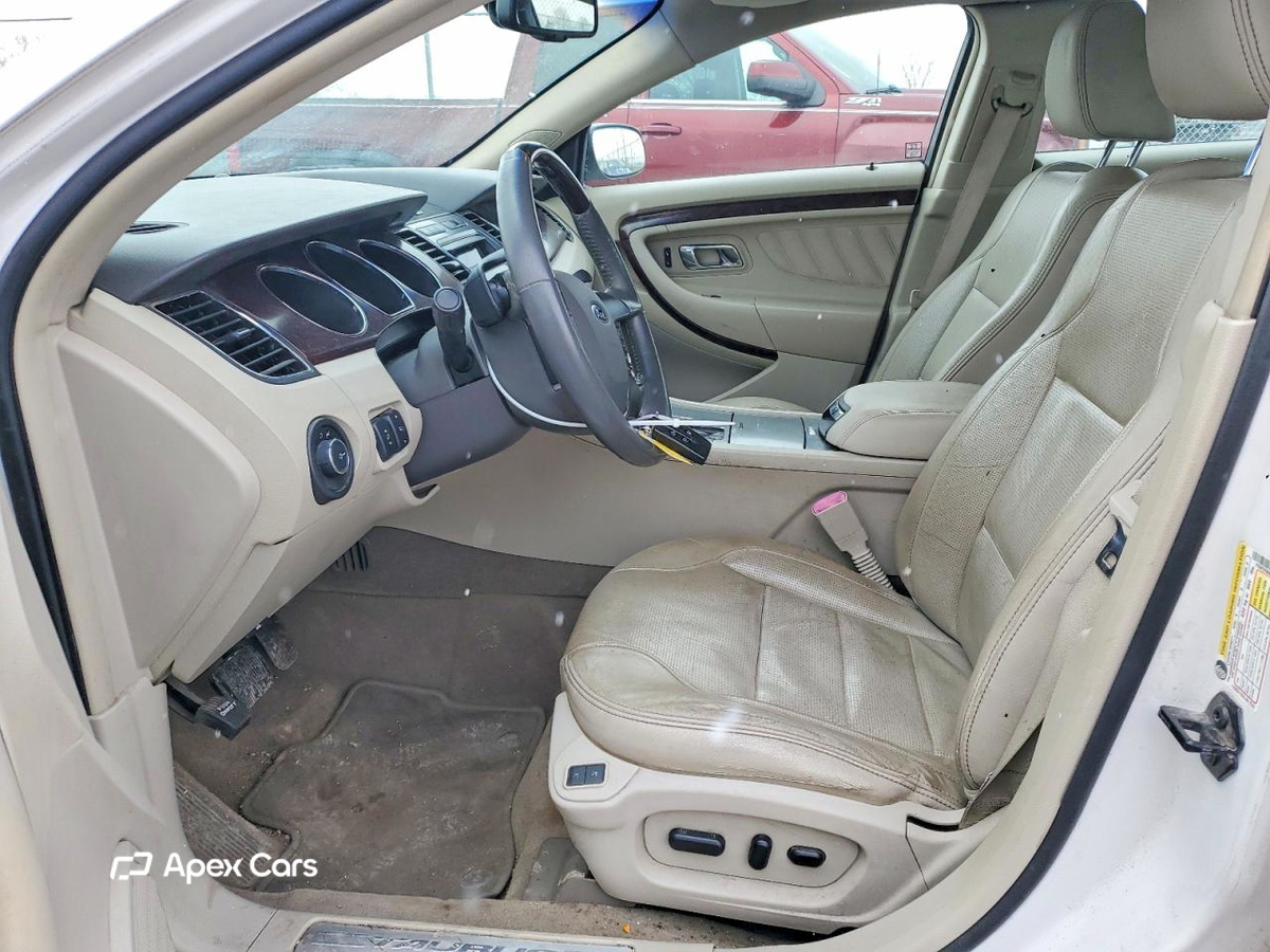 Ford Taurus 2011