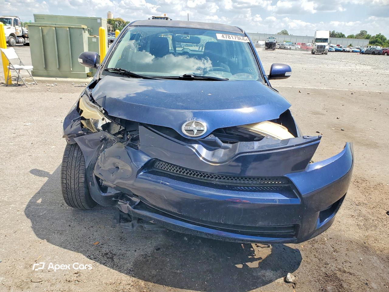 Scion xD 2010
