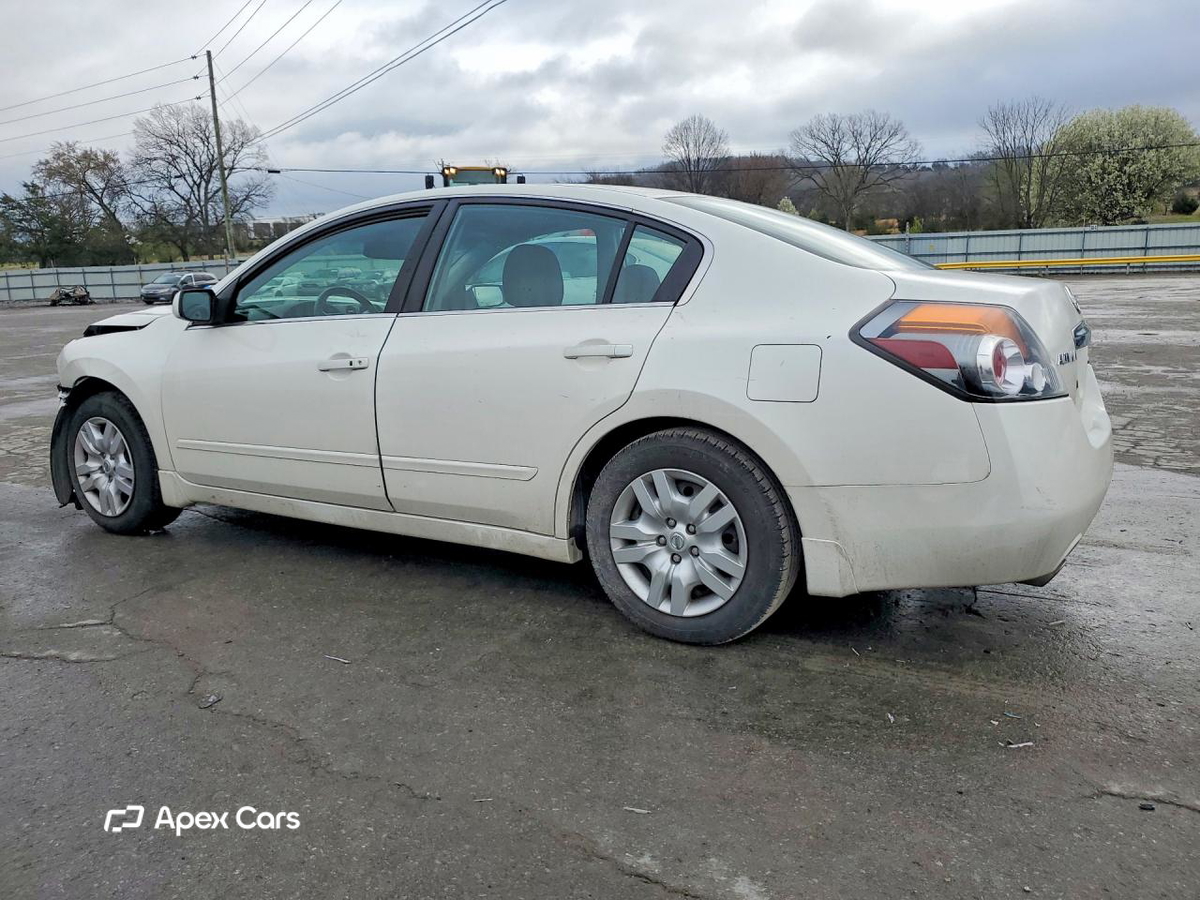 Nissan Altima 2012