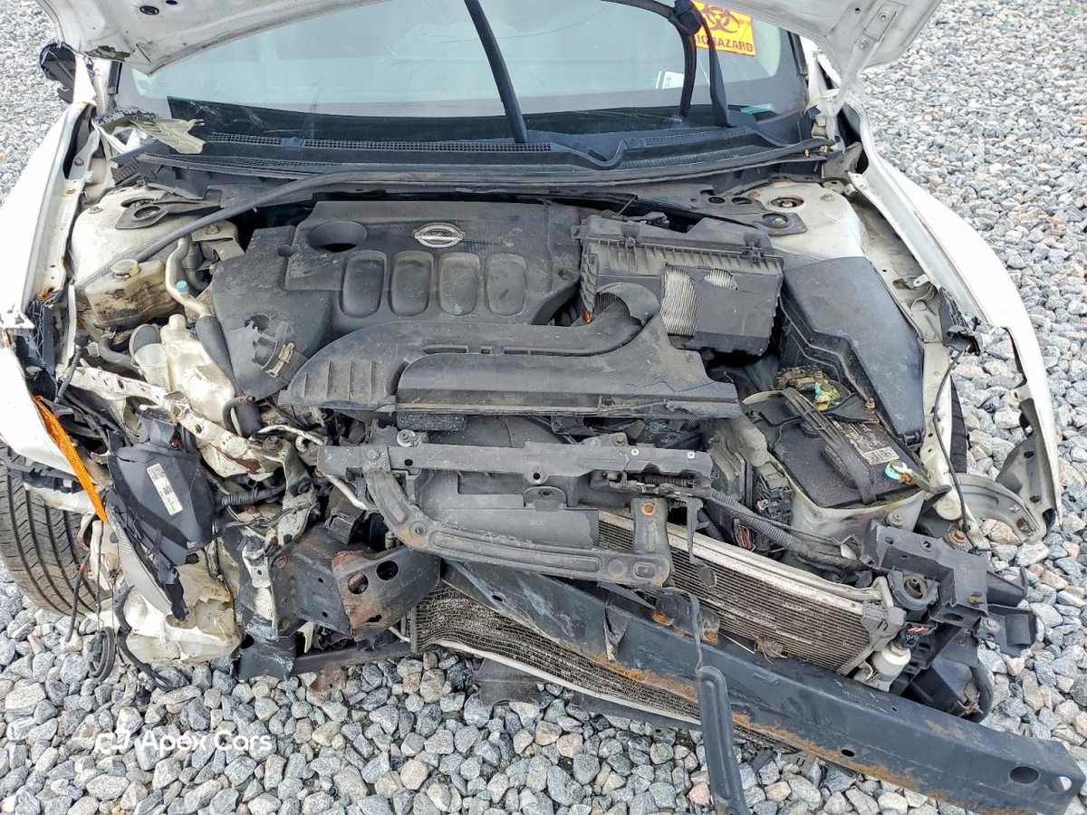 Nissan Altima 2012
