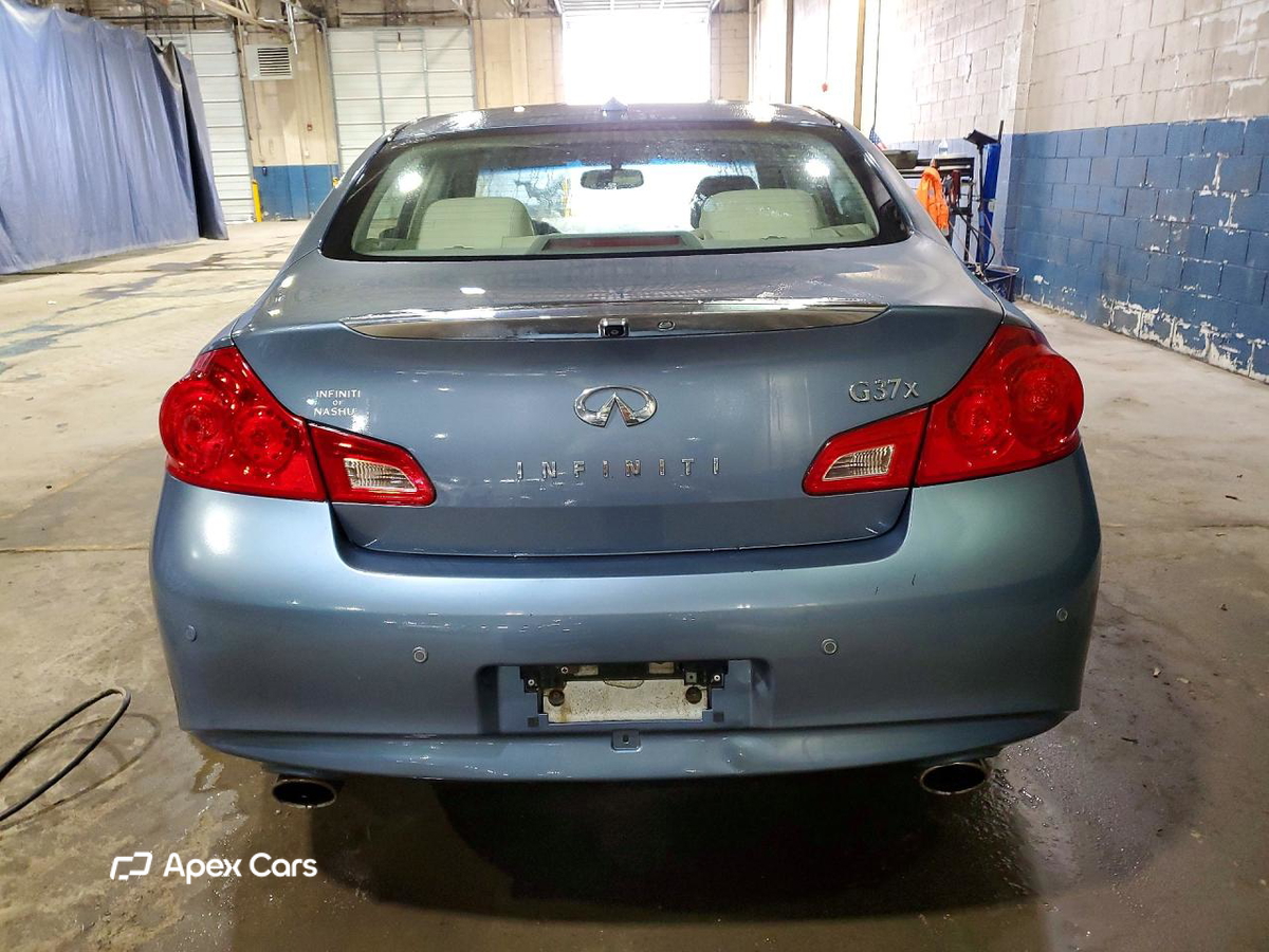 Infiniti G 2010