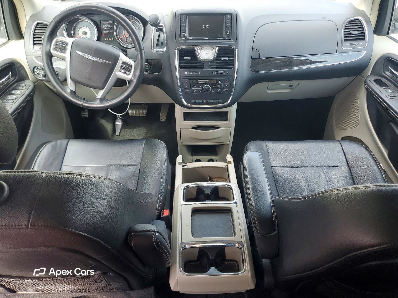 Chrysler Voyager 2015
