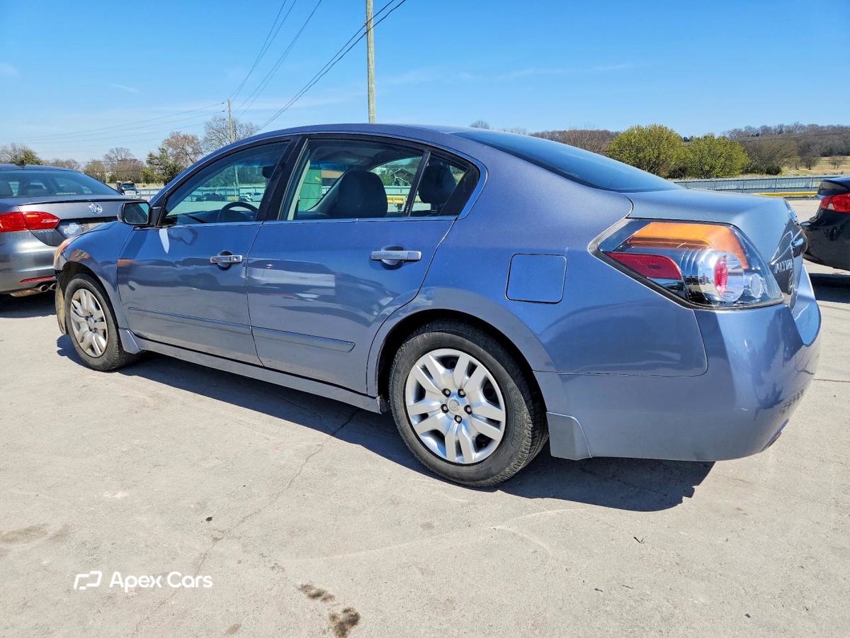 Nissan Altima 2012