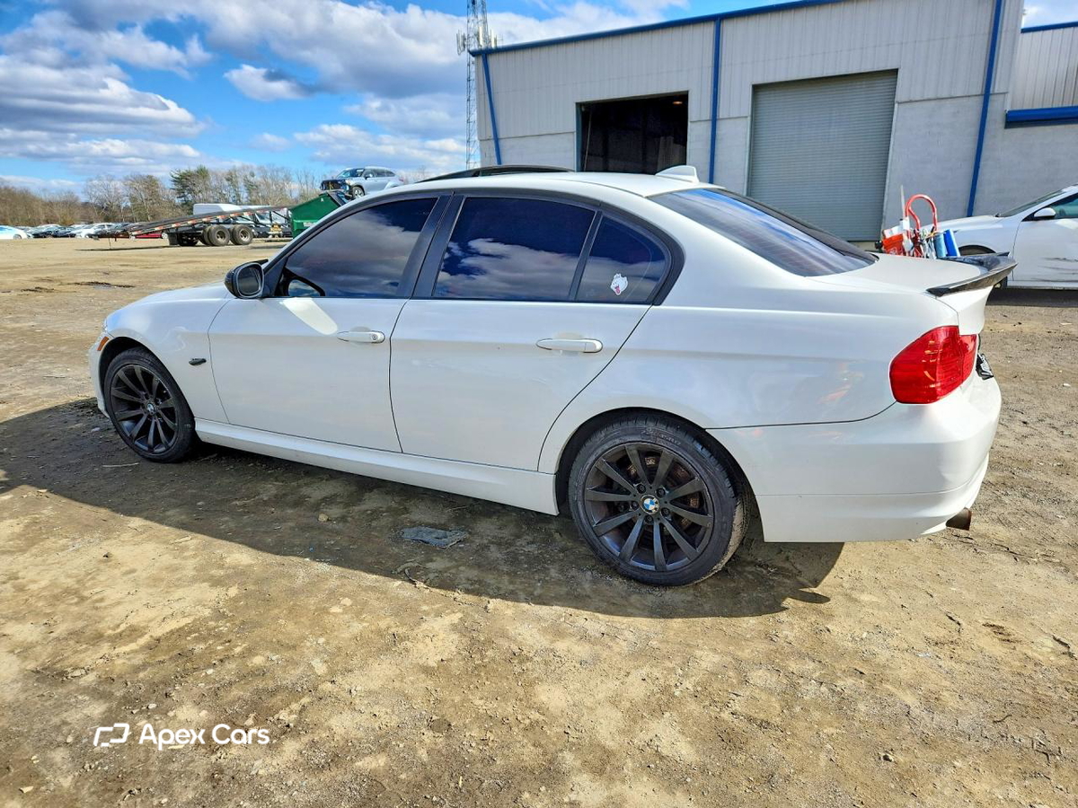 BMW Series 3 2011