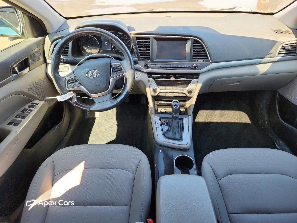 Hyundai Elantra 2018