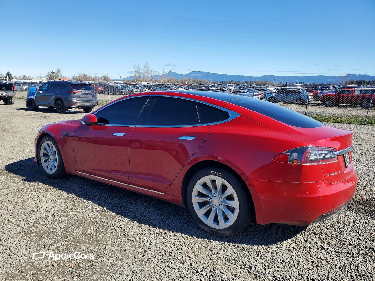 Tesla Model S 2018