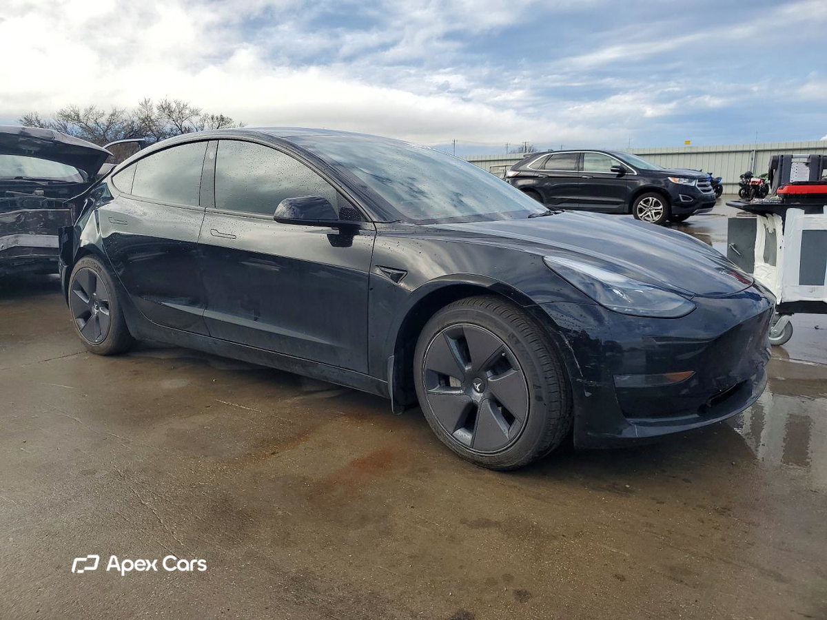 Tesla Model 3 2023