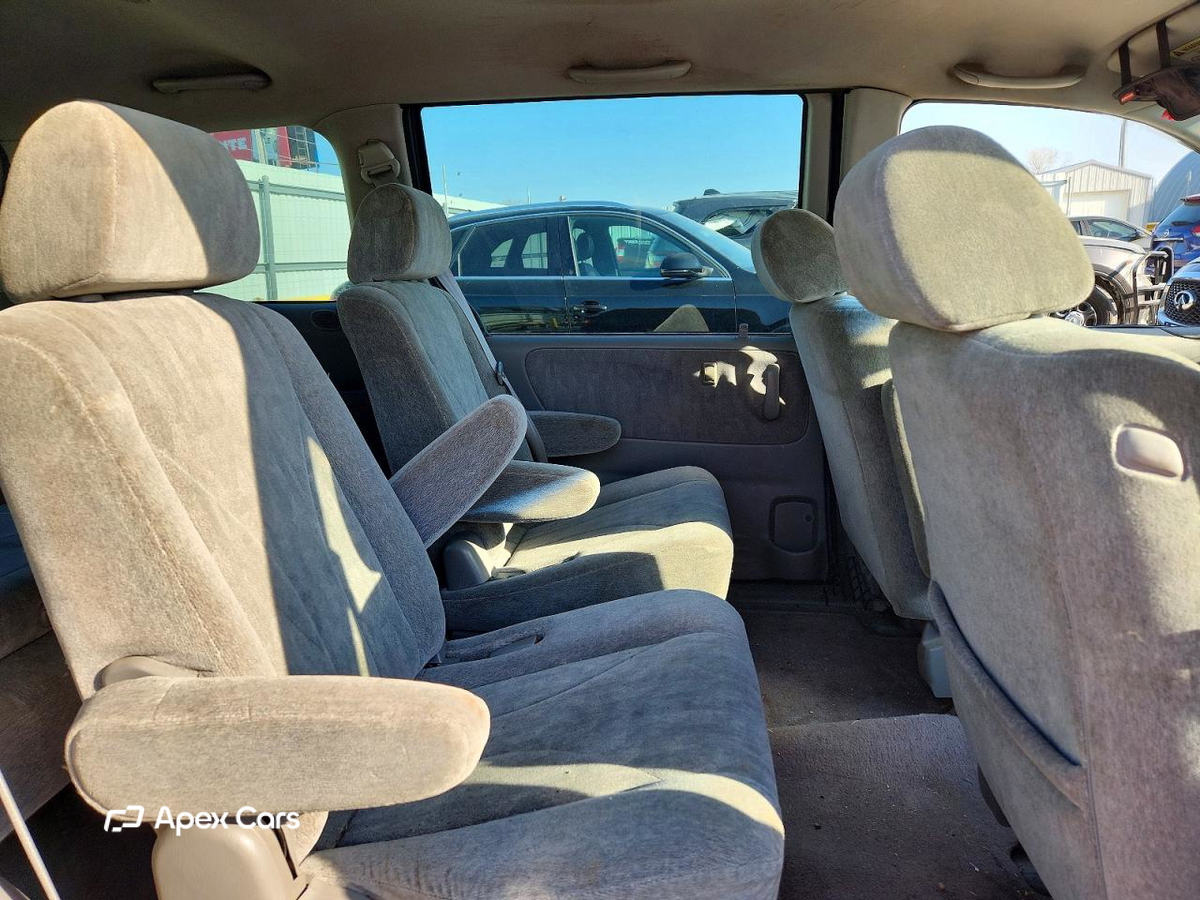 Mazda MPV 2000