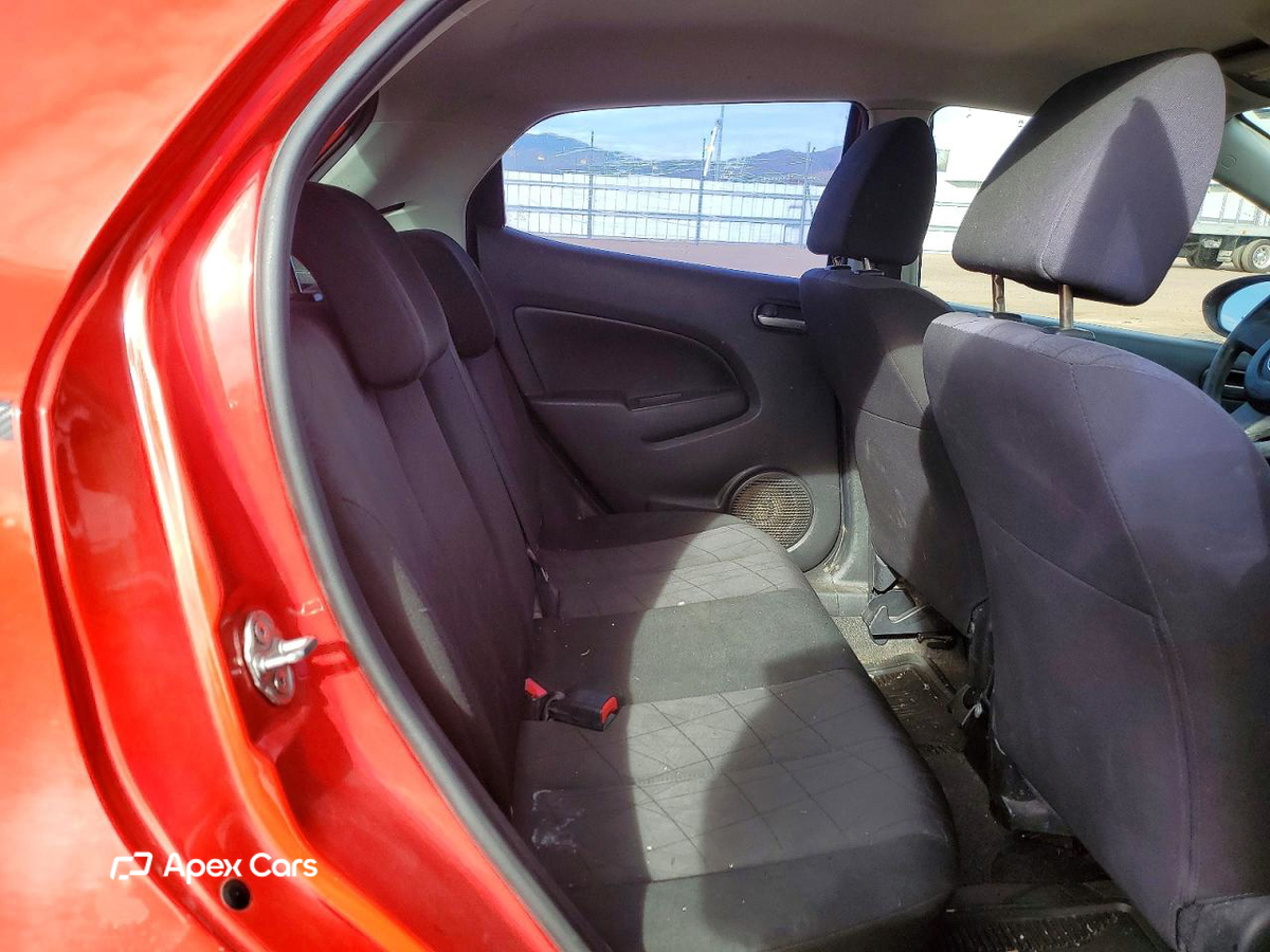 Mazda 2 2013