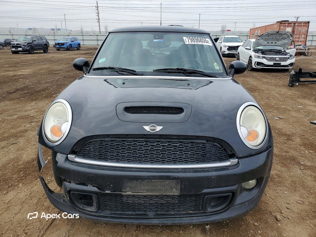 MINI Cooper 2011