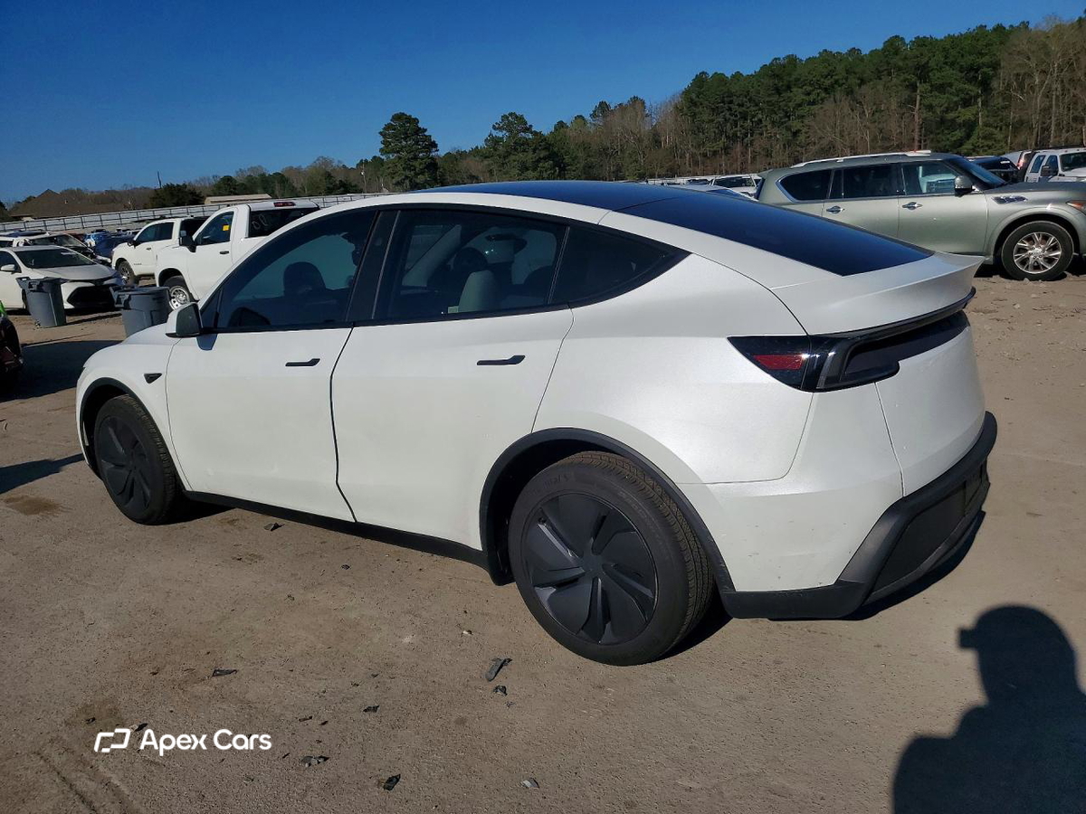 Tesla Model Y 2026
